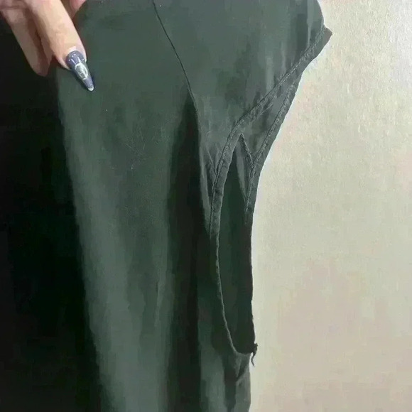 Brandy Melville top too cute 🥰 - Picture 5 of 7